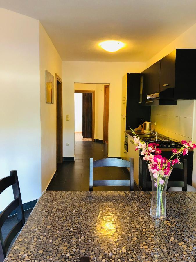 Apartment Miaantonia Vrsi Luaran gambar