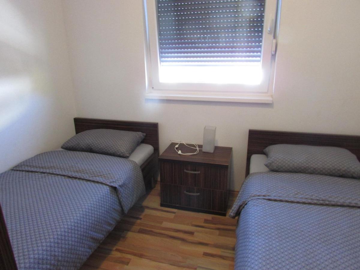 Apartment Miaantonia Vrsi Luaran gambar
